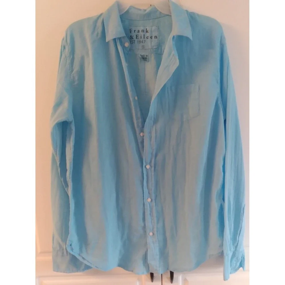 Frank & Eileen Shirt Women's Small Pale Blue Made in Sunny California - Picture 2 of 9